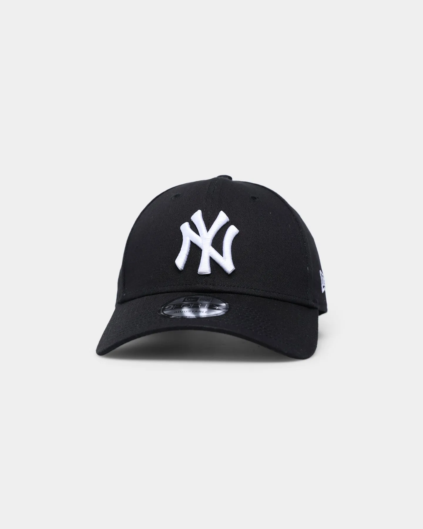 New Era New York Yankees 9FORTY Cloth Strapback Black/White