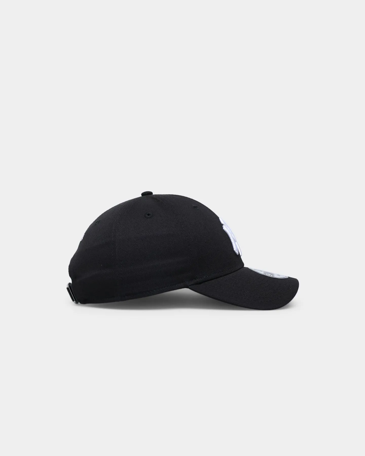 New Era New York Yankees 9FORTY Cloth Strapback Black/White